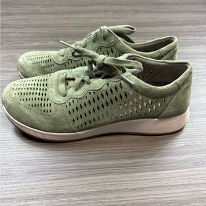 Dansko Charlie Sage Green Mesh Comfort Casual Womens Shoes Size 39 US 8.5